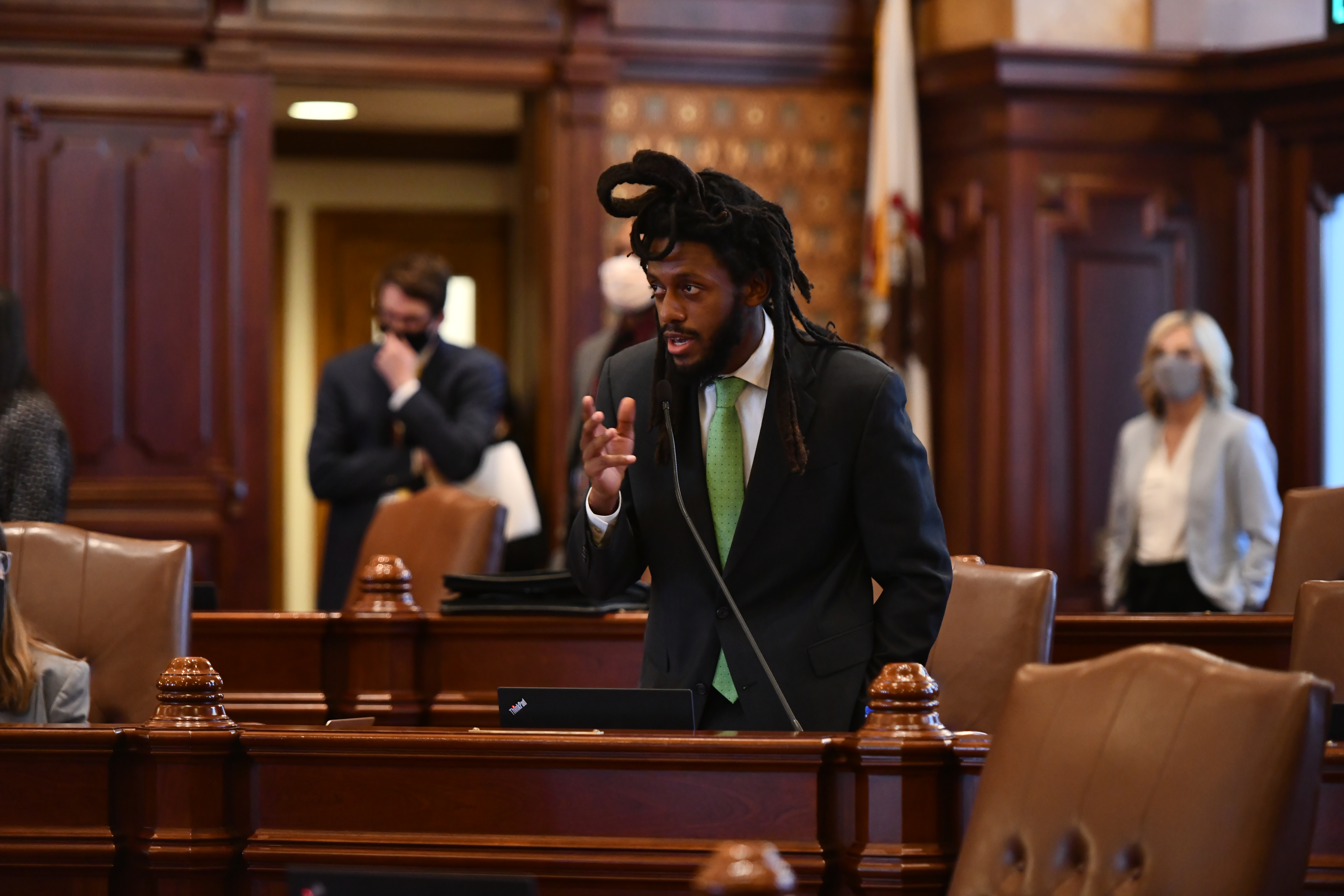2021.05.12 Simmons Hair bill passes senate